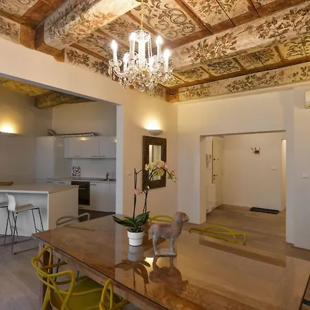 Apartment 18th Century Baroque *