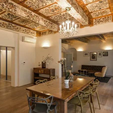 Apartment 18th Century Baroque *