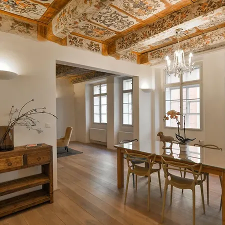 18th Century Baroque Appartamento Praga